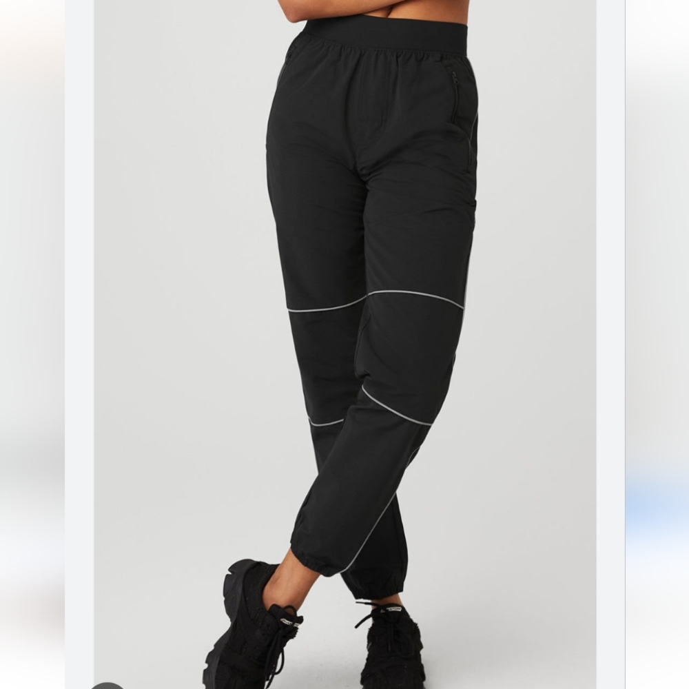 Alo Black Torrent Track Sweatpants M